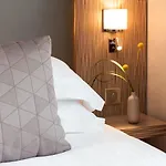Acropole Hotel 3*