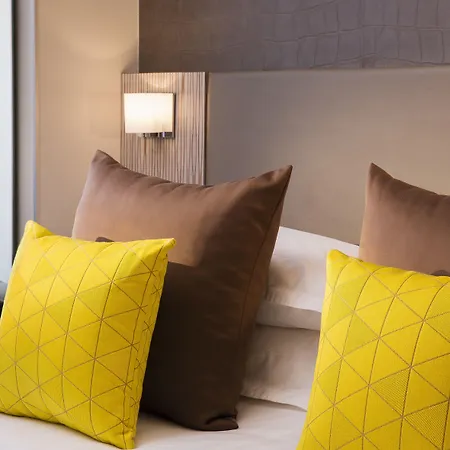 Hotel Acropole 3*